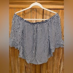 Old navy off the shoulder blouse, size S